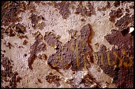"Face à des Murs"