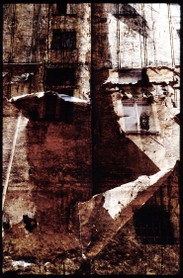 "Face à des Murs"